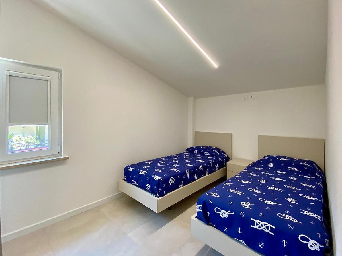 Em Apartments Lignano Sabbiadoro Exterior photo