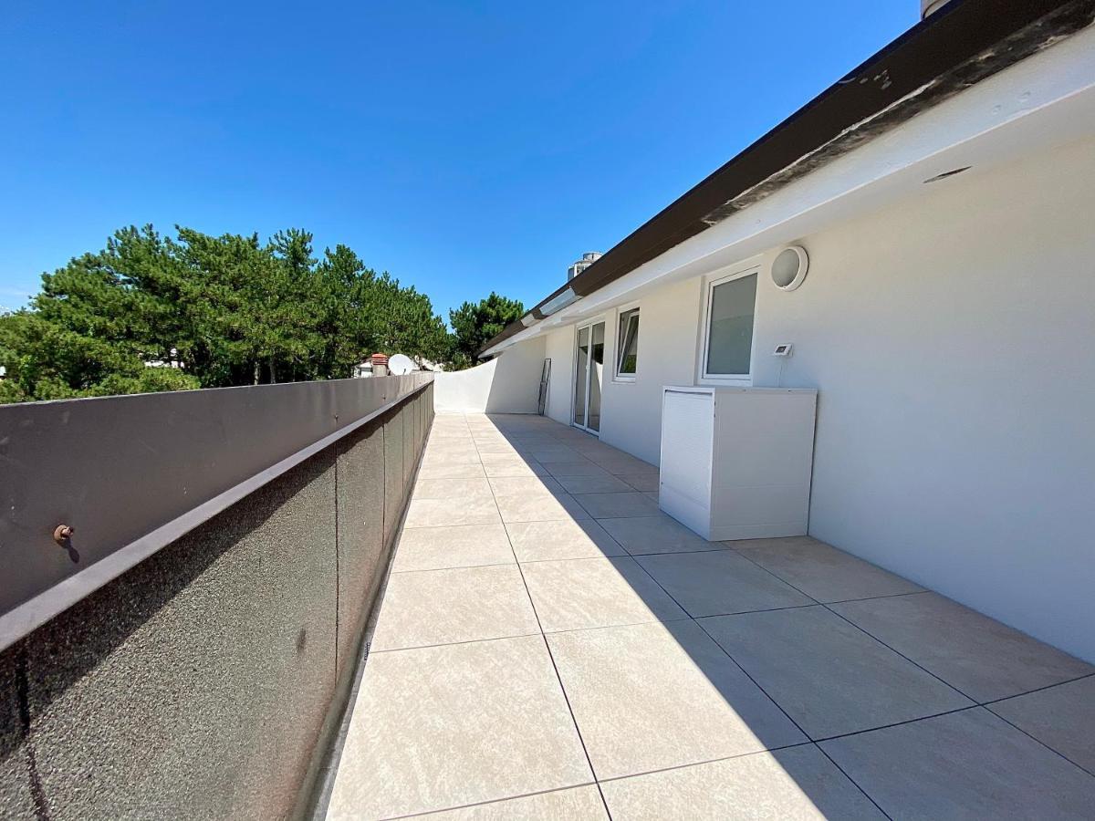 Em Apartments Lignano Sabbiadoro Exterior photo